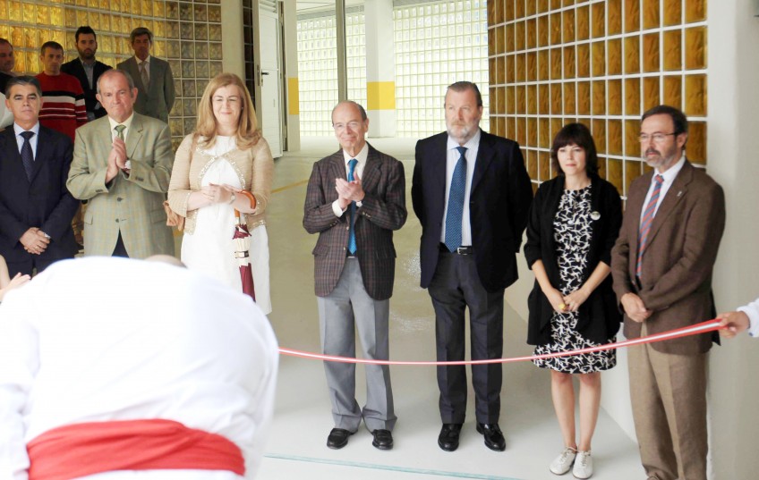 Inauguración de Glas Eraikuntza, Cooperativa de viviendas en Amezola Bilbao